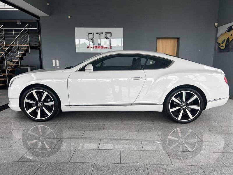 Używany Bentley Continental GT 507 KM (372 kW) 2015 Biały