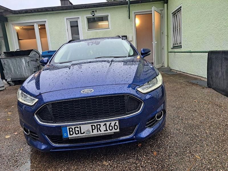 Gebraucht Ford Mondeo ST 179 PS (131 kW) 2017 Blau Kombi