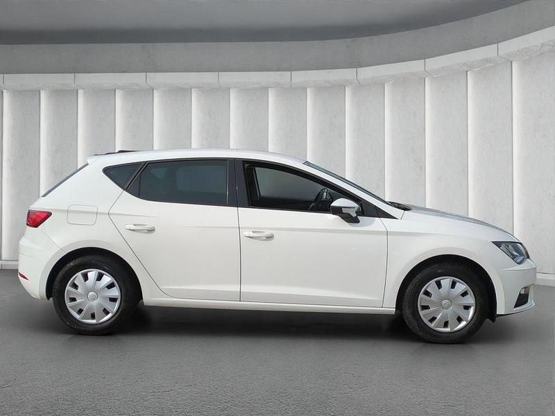 Usado Seat Leon 110 HP (80 kW) 2018 Branco Sedan