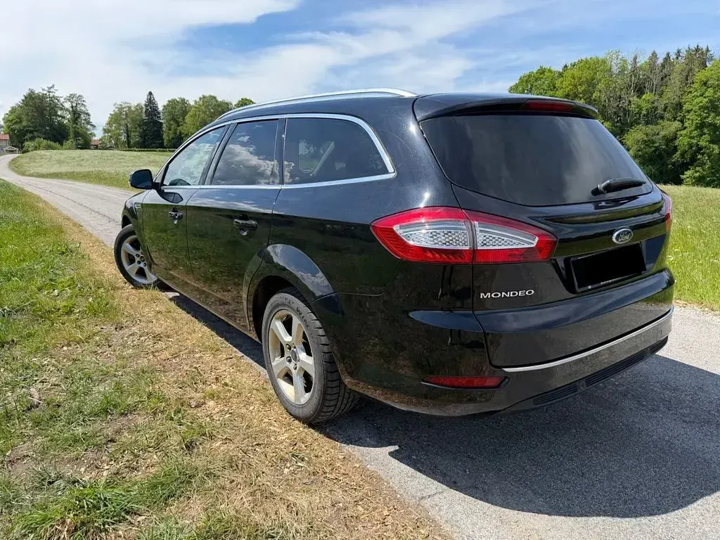 Gebraucht Ford Mondeo Business Edition 163 PS (119 kW) 2014 Schwarz Kombi