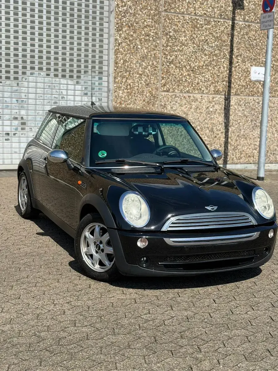 Usata Mini Cooper 90 CV (66 kW) 2005 Nero Utilitaria