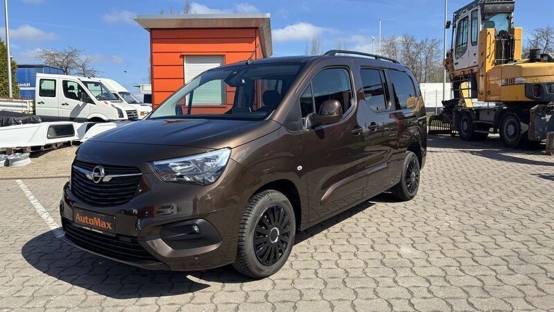 Braun Gebraucht 2020 Opel Combo Van / Kleinbus | 23.980 € - Bild 1/4
