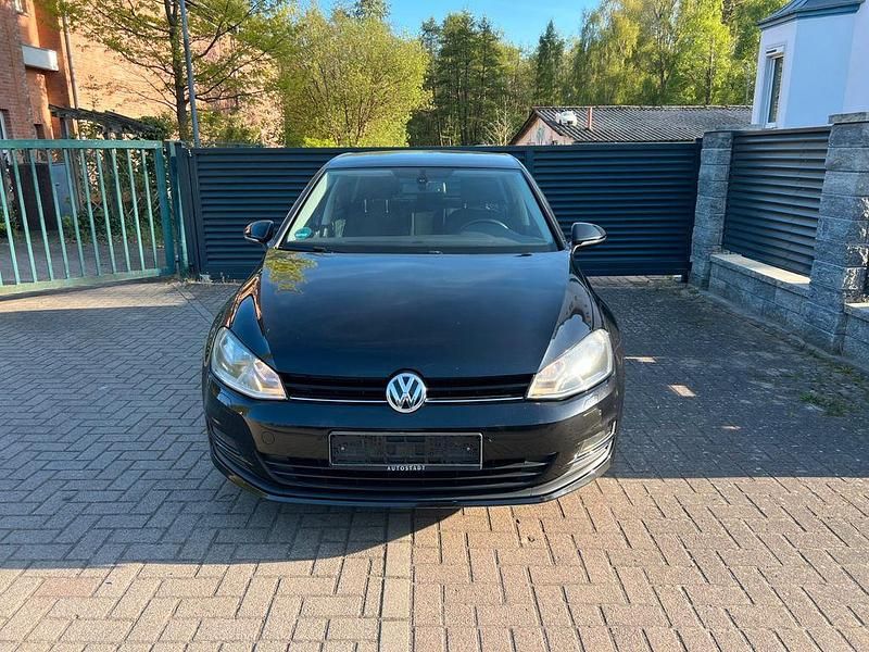 Gebraucht VW Golf VII Trendline 105 PS (77 kW) 2013 Schwarz Limousine