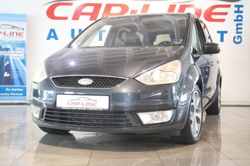Grau Gebraucht 2008 Ford Galaxy Titanium Van / Kleinbus | 7.999 € (Etwas zu teuer) - Bild 1/4