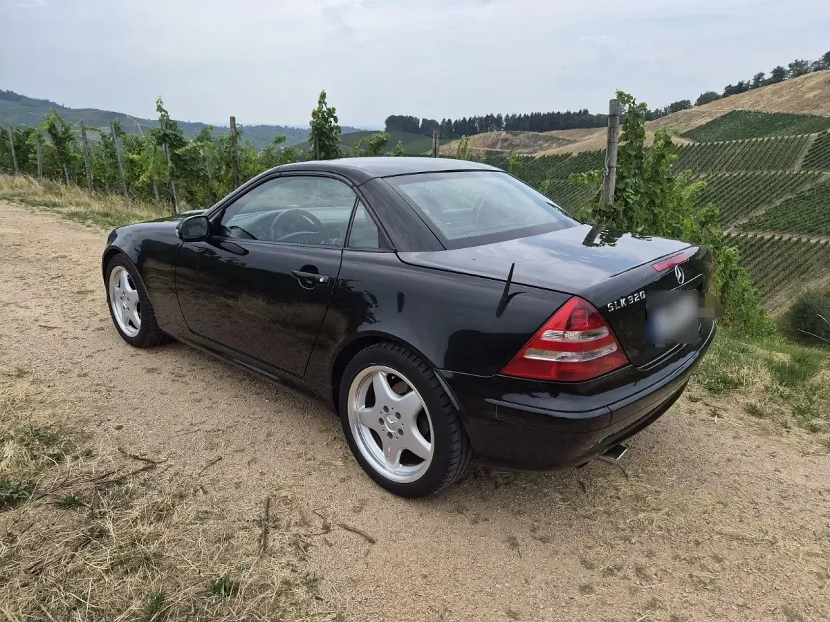 Gebraucht Mercedes SLK320 218 PS (160 kW) 2000 Schwarz Cabrio