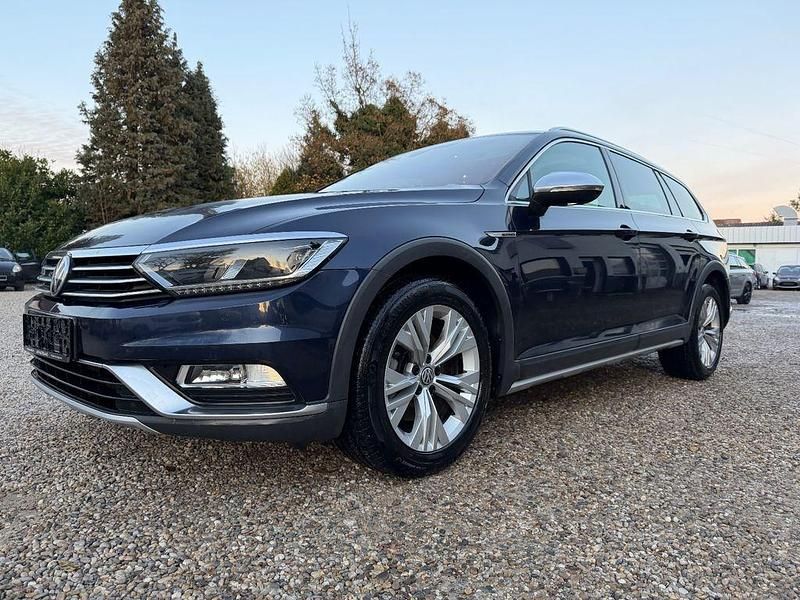Blau Gebraucht 2015 VW Passat Alltrack Kombi | 13.490 € (Teuer) - Bild 1/4