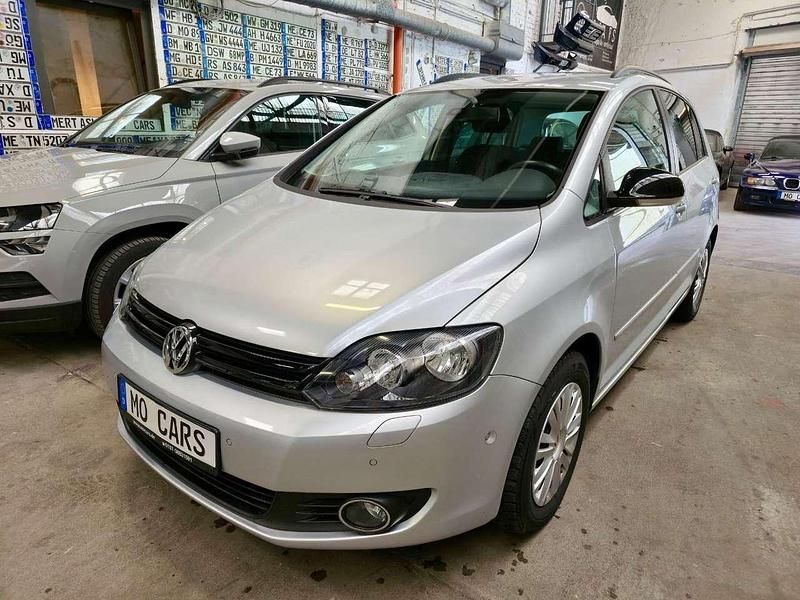 Reflexsilber metallic Gebraucht 2012 VW Golf Plus Cross Match Van / Kleinbus | 10.990 € (Etwas zu teuer) - Bild 1/4