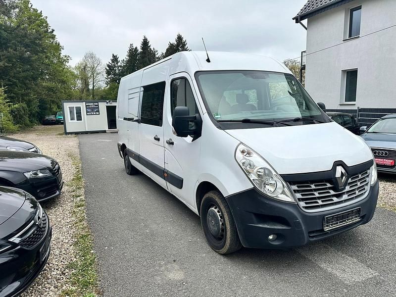 Second-hand Renault Master 170 CP (125 kW) 2018 Alb Van
