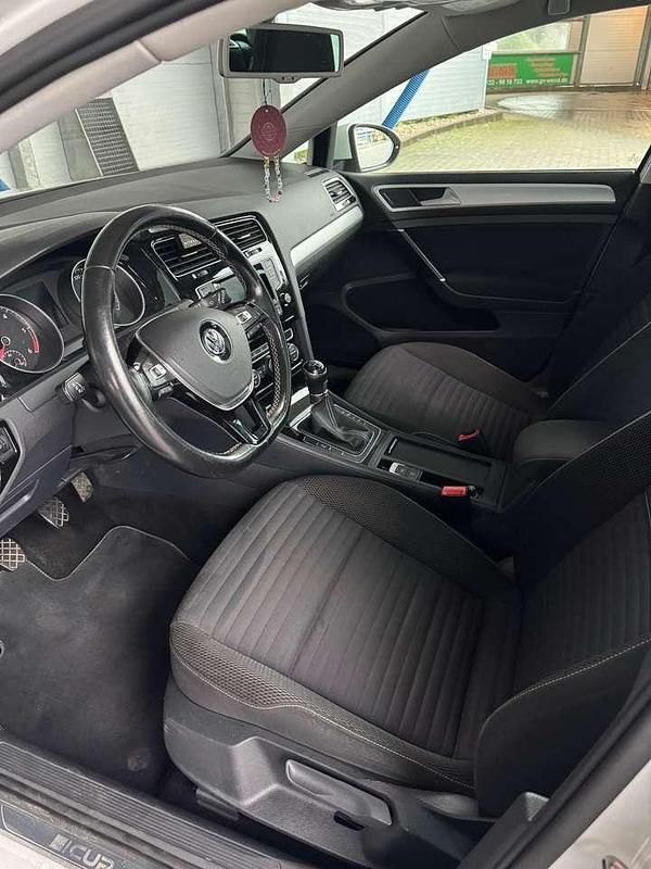 Gebraucht VW Golf VII 105 PS (77 kW) 2014 Weiß Kombi