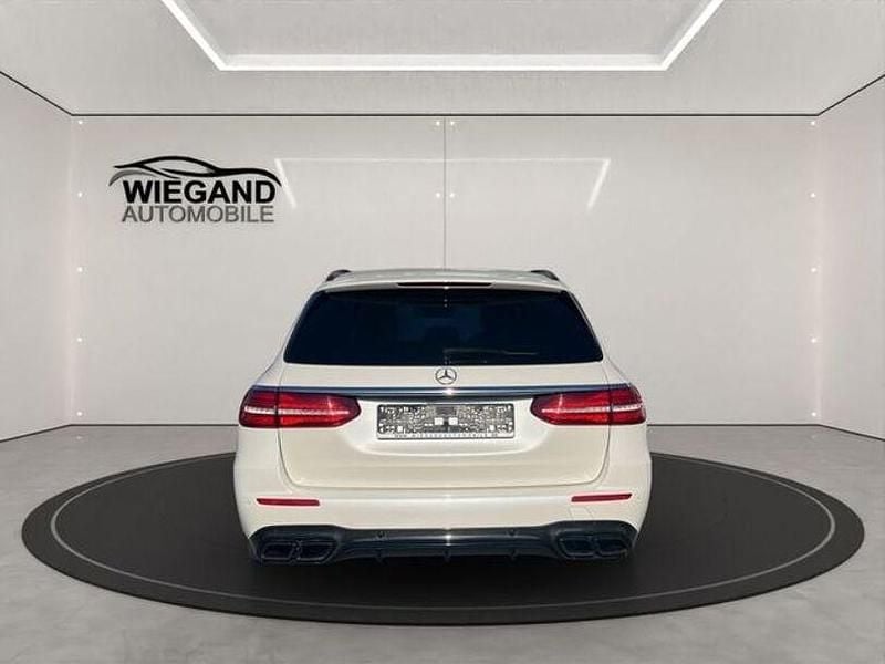 Gebraucht Mercedes E63 AMG AMG 571 PS (419 kW) 2018 Weiß Limousine
