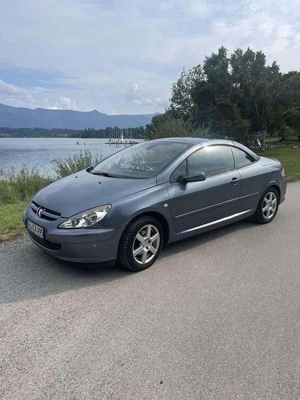 Grau Gebraucht 2005 Peugeot 307 CC Tendance Cabrio | 1.200 € (Fairer Preis) - Bild 1/4