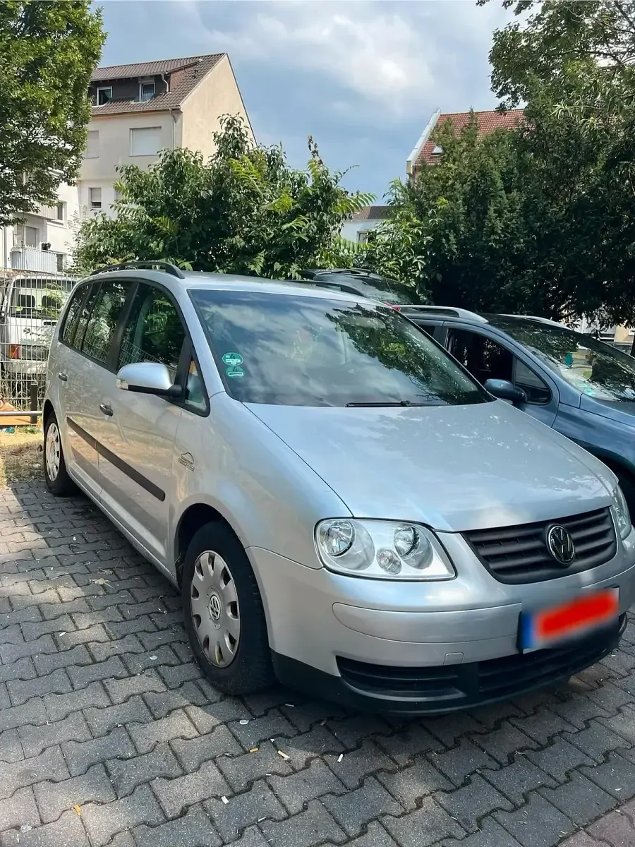 Gebraucht VW Touran 116 PS (85 kW) 2004 Silber Van / Kleinbus