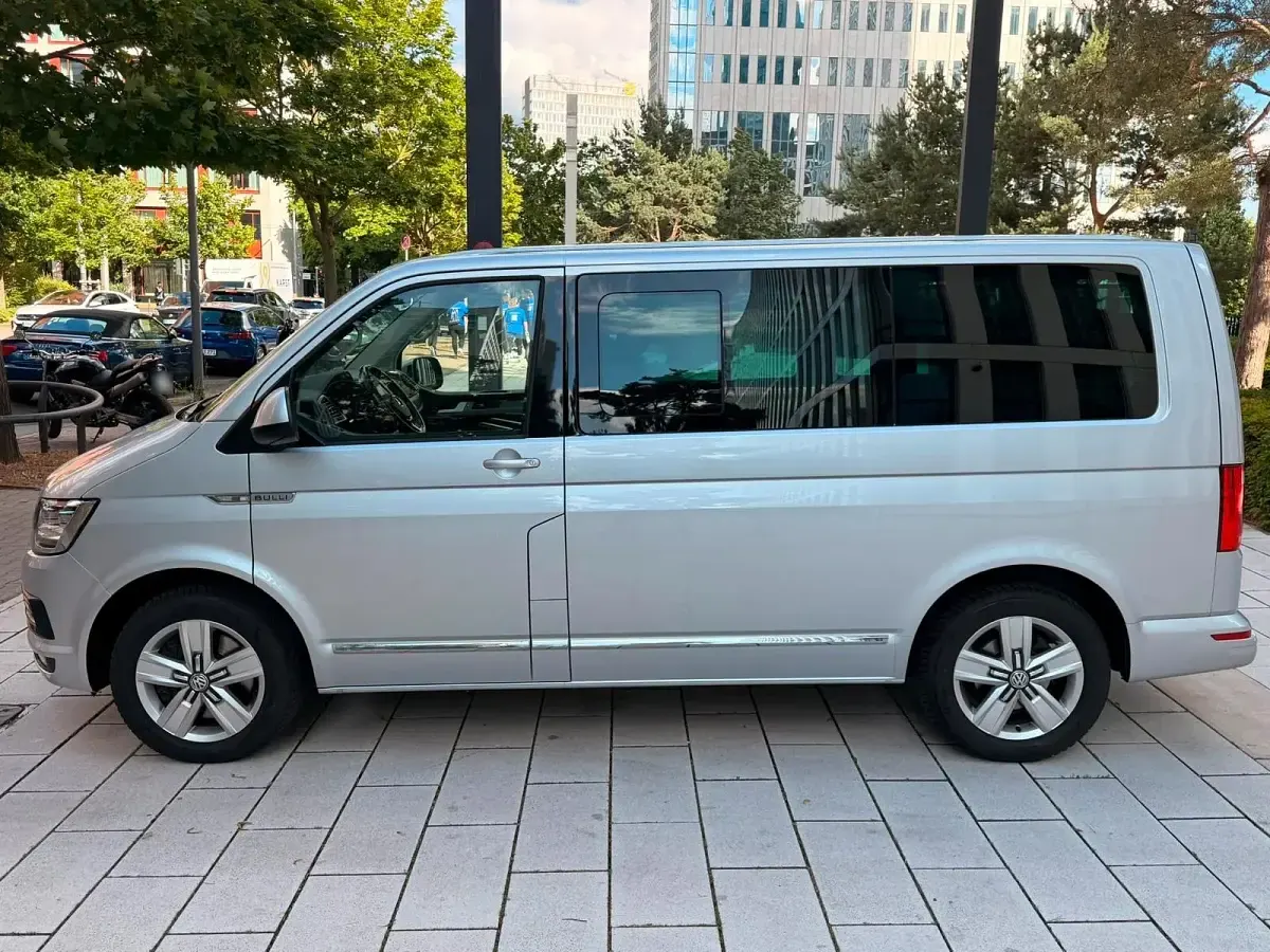 Gebraucht VW Multivan Generation Six 204 PS (150 kW) 2016 Silber Van / Kleinbus