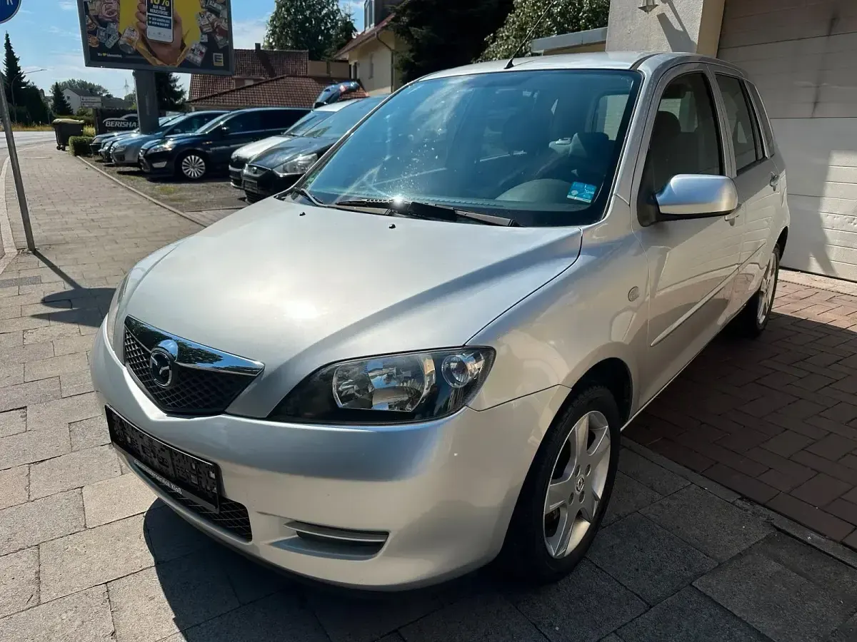 Gebraucht Mazda 2 80 PS (58 kW) 2005 Grau Kleinwagen
