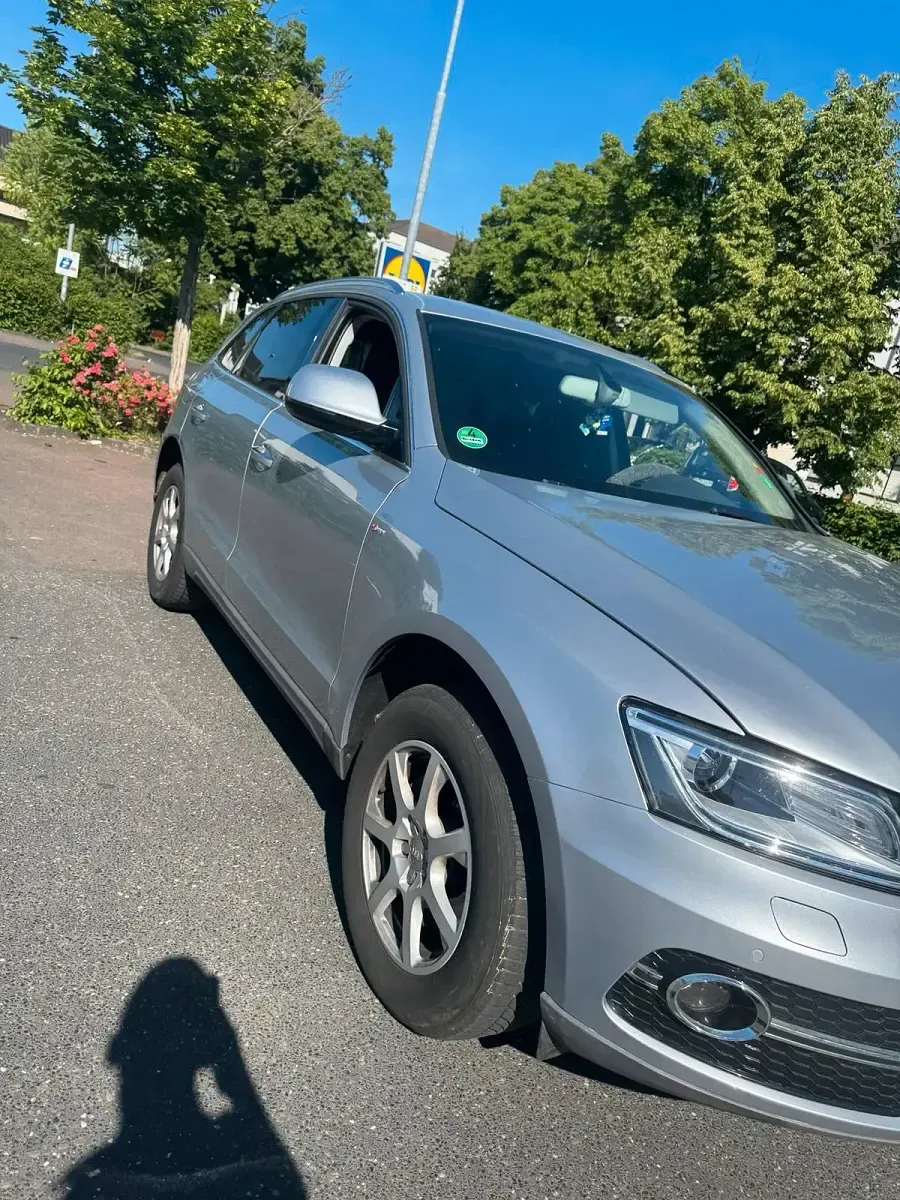Gebraucht Audi Q5 Comfort 163 PS (119 kW) 2015 Silber SUV