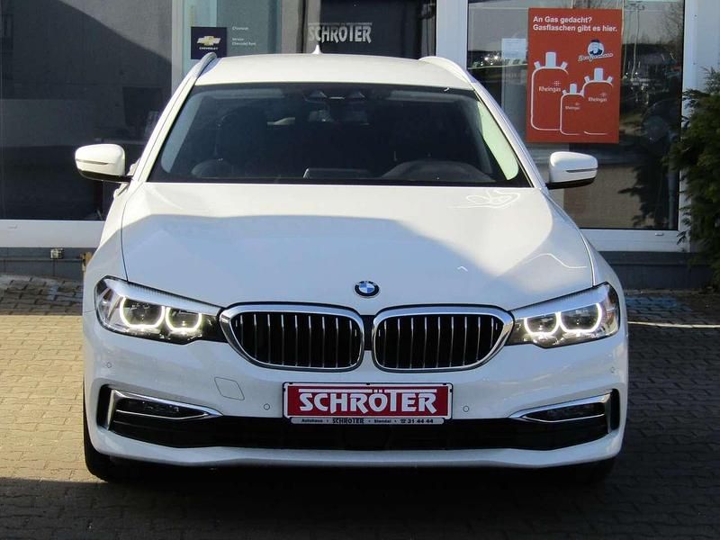 Gebraucht BMW 530 Luxury Line 265 PS (194 kW) 2019 Alpinweiss iii Kombi