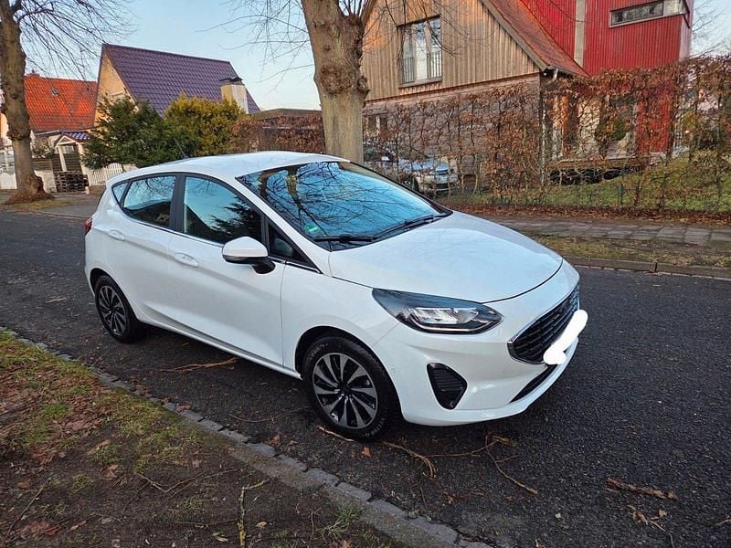 Gebraucht Ford Fiesta 75 PS (55 kW) 2023 Weiß Kleinwagen