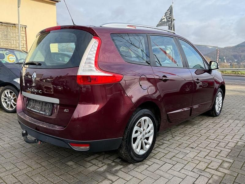 Gebraucht Renault Scénic III Initiale Paris 110 PS (80 kW) 2014 Rot Van / Kleinbus