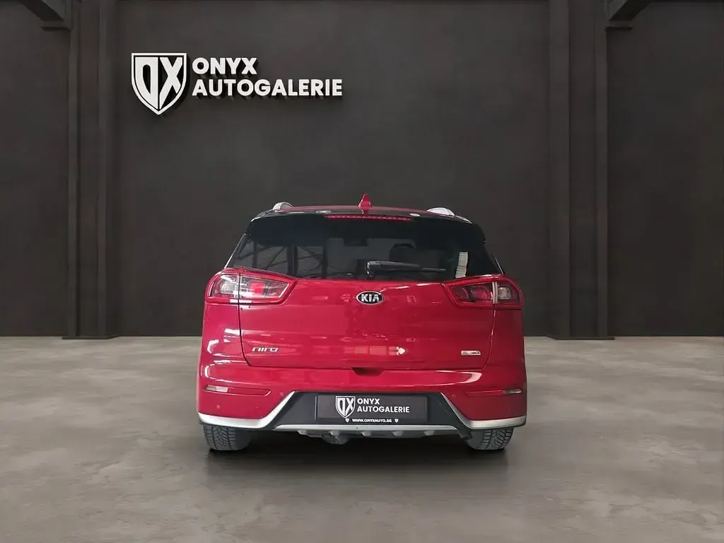 Gebraucht Kia Niro Advance 141 PS (103 kW) 2017 Rot SUV