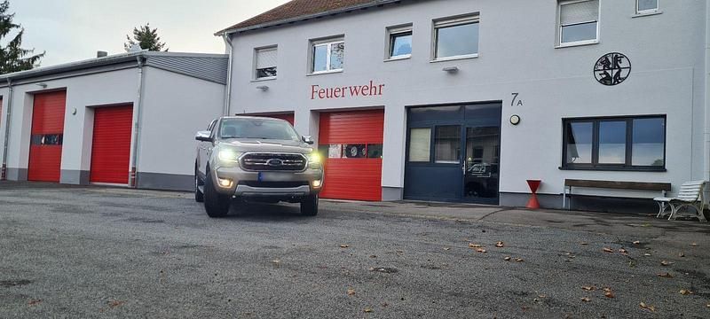 Gebraucht Ford Ranger 170 PS (125 kW) 2021 Silber Pickup