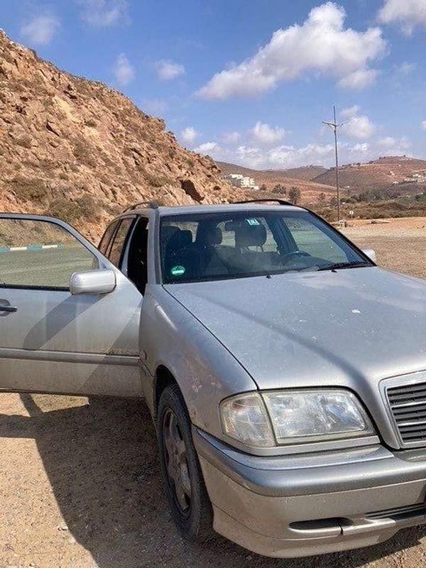 Silber Gebraucht 1998 Mercedes C240 Elegance Kombi | 1.000 € (Fairer Preis) - Bild 1/4