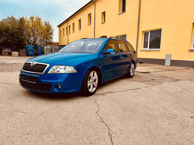 Blau Gebraucht 2006 Skoda Octavia RS Kombi | 5.600 € (Teuer) - Bild 1/4