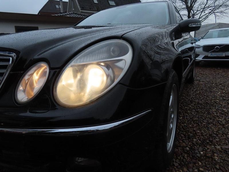 Gebraucht Mercedes 200 163 PS (119 kW) 2005 Schwarz Limousine