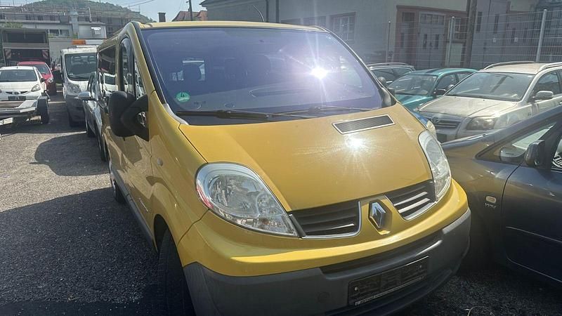 Gelb Gebraucht 2009 Renault Trafic Van | 4.900 € (Fairer Preis) - Bild 1/4