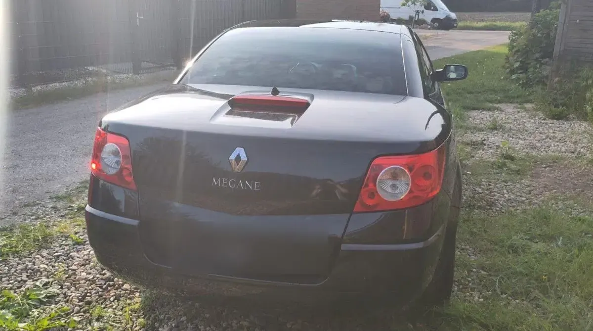 Gebraucht Renault Mégane Cabriolet Privilege 135 PS (99 kW) 2004 Schwarz Cabrio