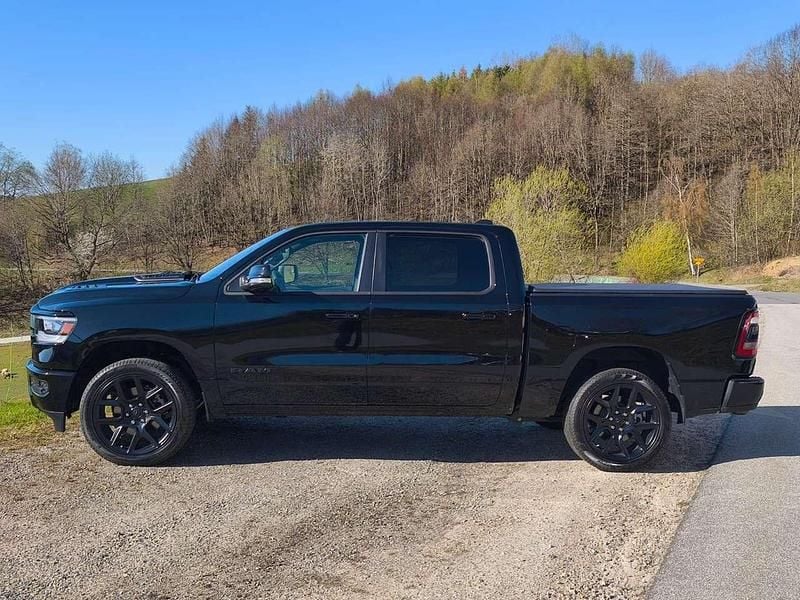 Neu RAM 1500 401 PS (294 kW) 2026 Diamond black crystal Pickup