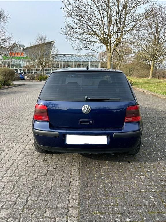 Gebraucht VW Golf IV 105 PS (77 kW) 2002 Blau Limousine
