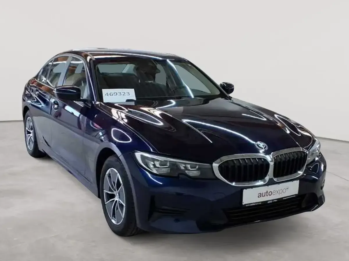 Gebraucht BMW 318 Advantage 150 PS (110 kW) 2021 Limousine