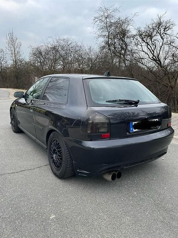 Gebraucht Audi A3 102 PS (75 kW) 2002 Schwarz Kleinwagen