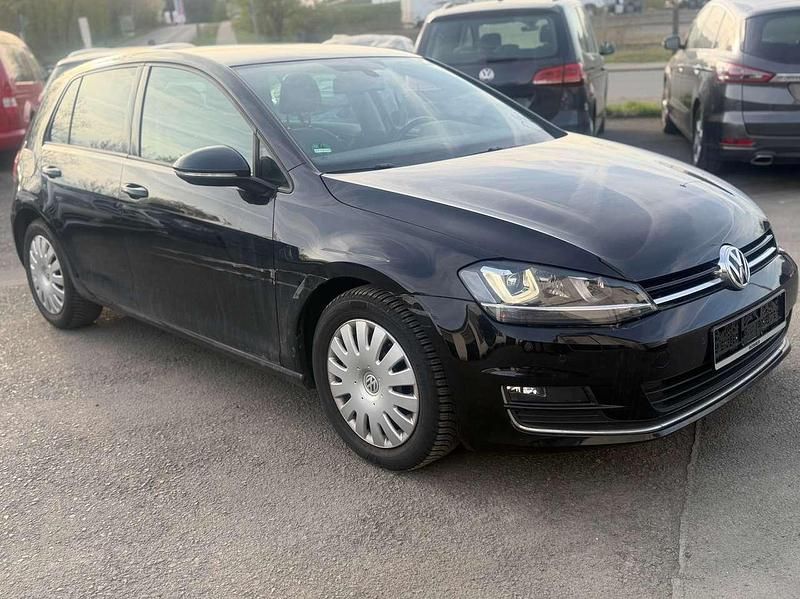 Gebraucht VW Golf VII Highline 140 PS (102 kW) 2013 Deep black perleffekt Kleinwagen