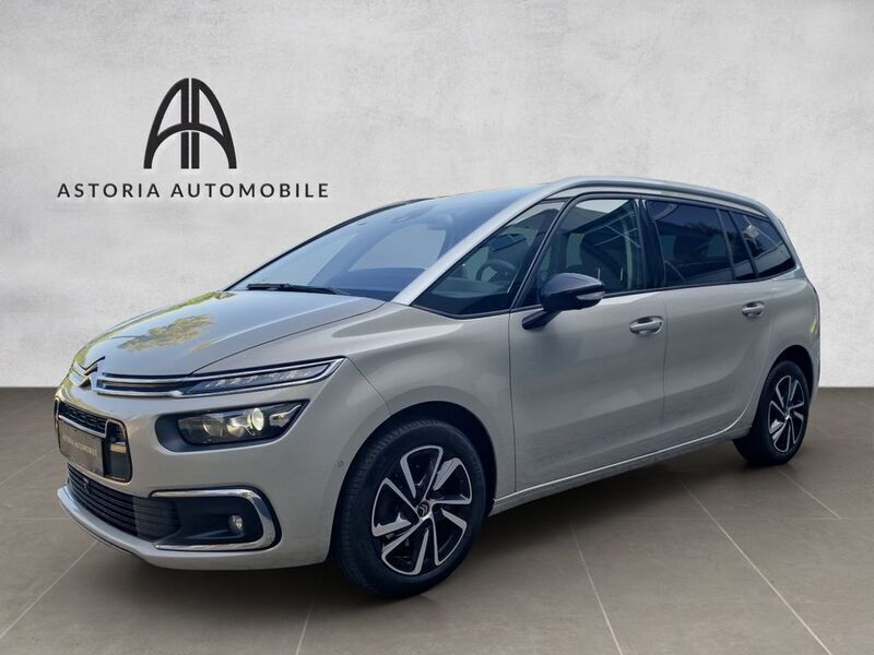 Beige Gebraucht 2021 Citroën Grand C4 Picasso Van / Kleinbus | 24.990 € (Teuer) - Bild 1/4