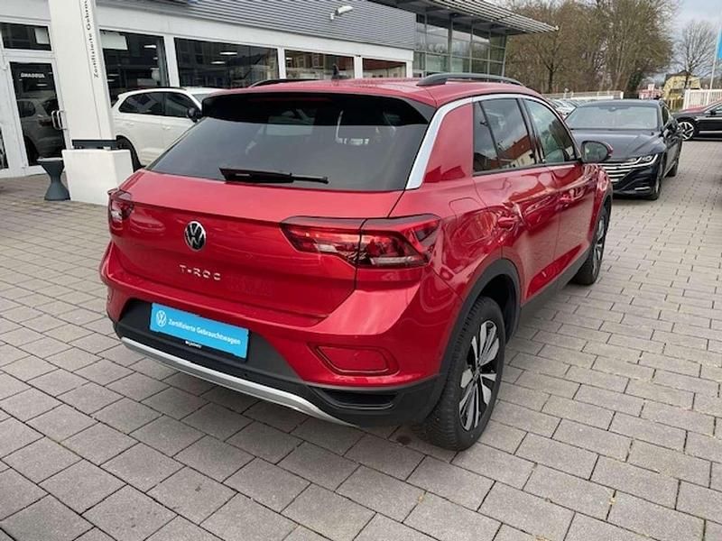 Gebraucht VW T-Roc Move 150 PS (110 kW) 2023 Rot SUV