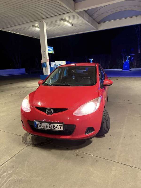Gebraucht 2012 Mazda 2 Edition Limousine | 3.500 € (Fairer Preis) - Bild 1/4