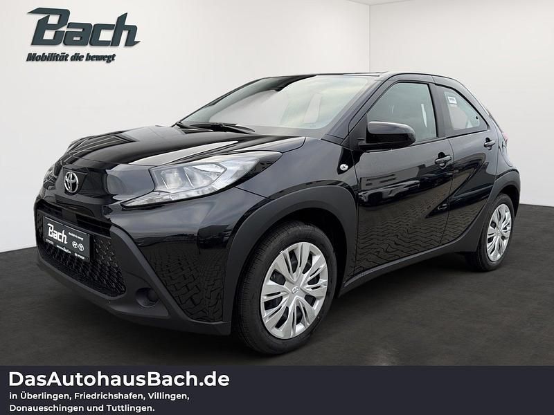 Mysticschwarz Neu 2025 Toyota Aygo X Play SUV | 18.890 € (Fairer Preis) - Bild 1/3