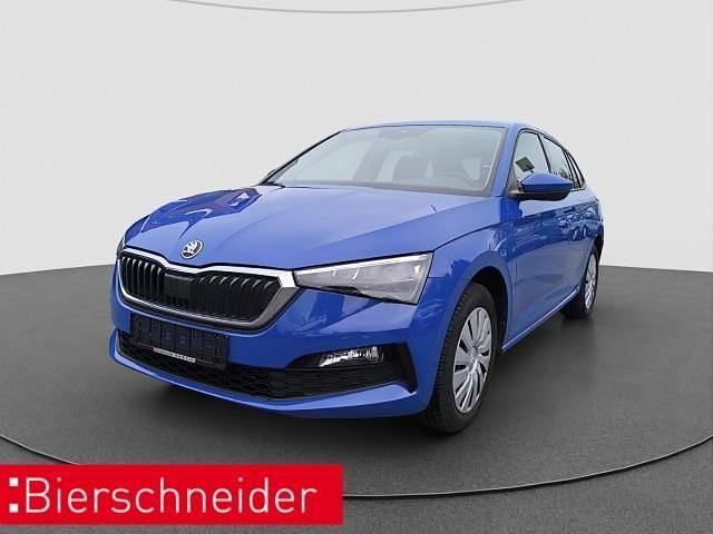 Blau Gebraucht 2022 Skoda Scala Ambition Kleinwagen | 16.890 € (Etwas zu teuer) - Bild 1/4