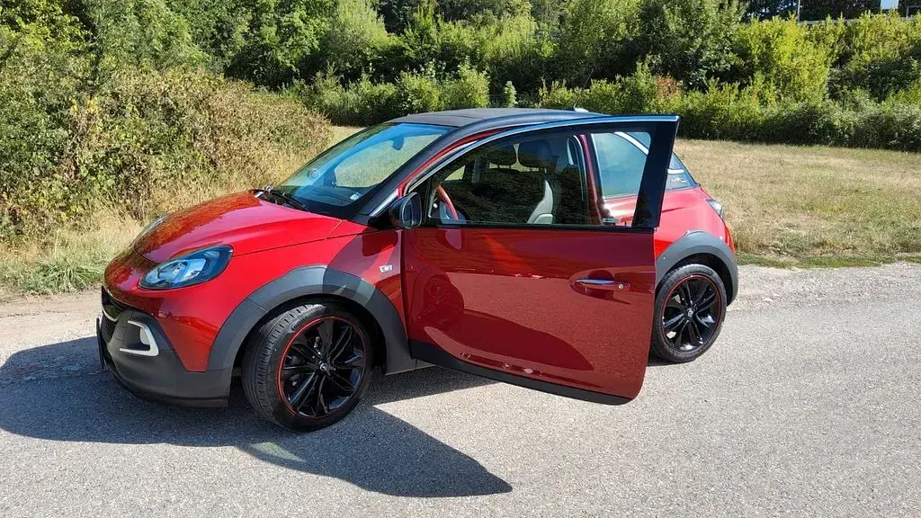 Gebraucht Opel Adam Rocks Rocks 101 PS (74 kW) 2017 Rot Kleinwagen