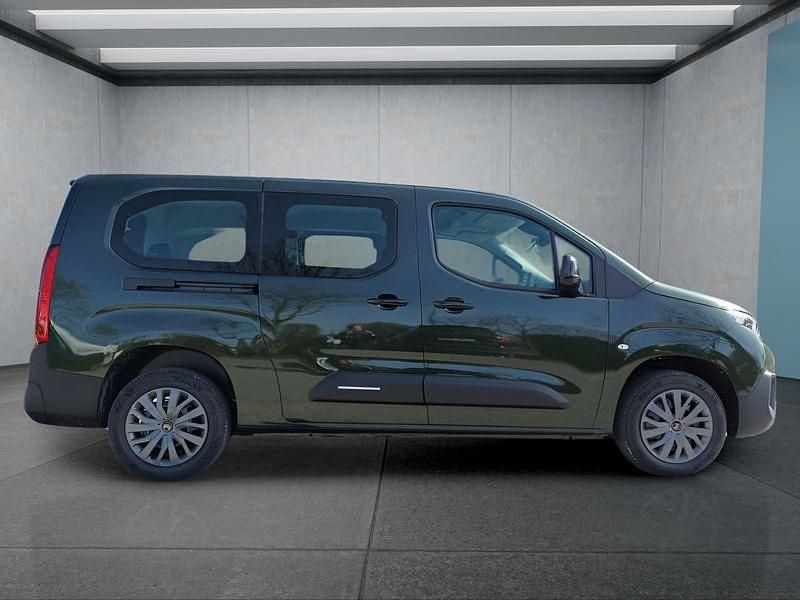 Neu Citroën Berlingo 131 PS (96 kW) 2026 Grün Van / Kleinbus
