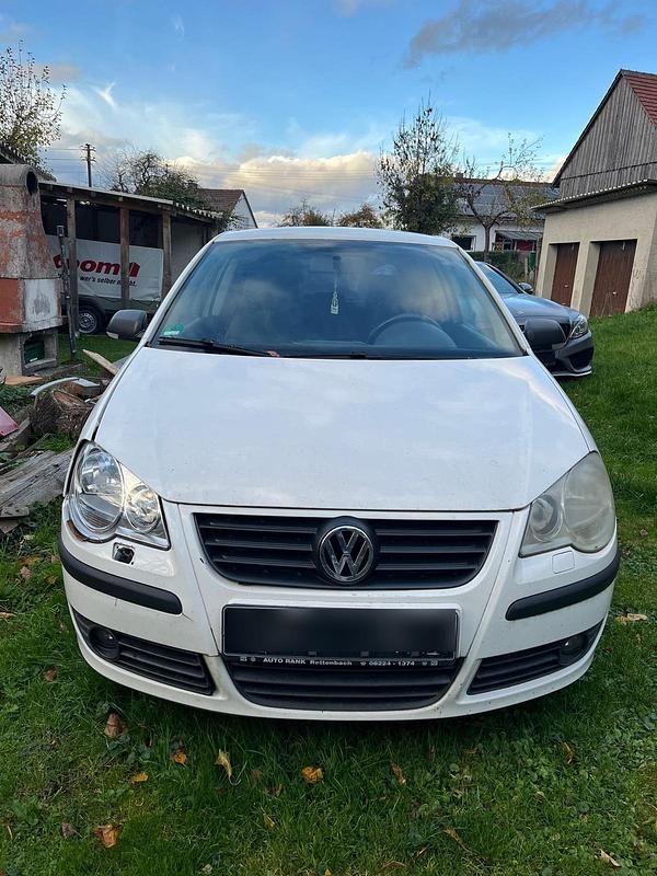 Weiß Gebraucht 2007 VW Polo Coupé | 450 € (Superpreis) - Bild 1/4