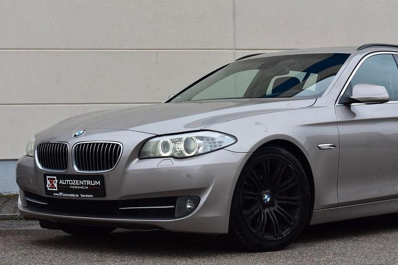 Gebraucht BMW 530 Performance 245 PS (180 kW) 2010 Kombi