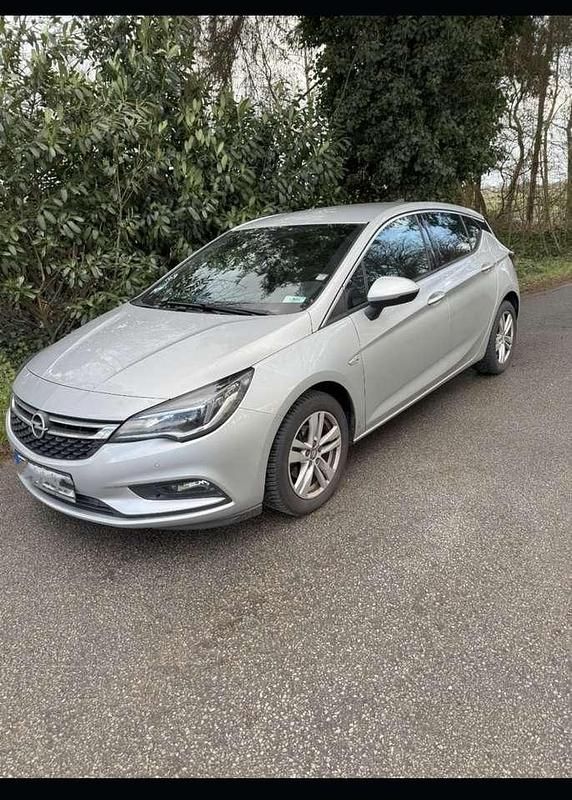 Gebraucht Opel Astra Dynamic 125 PS (91 kW) 2016 Limousine