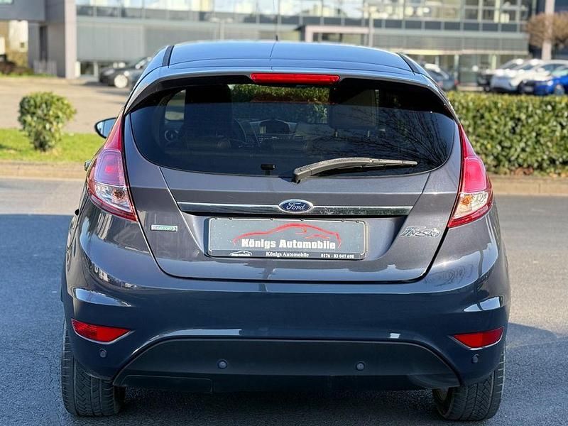 Gebraucht Ford Fiesta Individual 125 PS (91 kW) 2014 Grau Kleinwagen