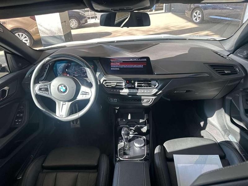 Weiß Gebraucht 2023 BMW 218 M Sport Coupé | 27.700 € (Guter Preis) - Bild 1/4