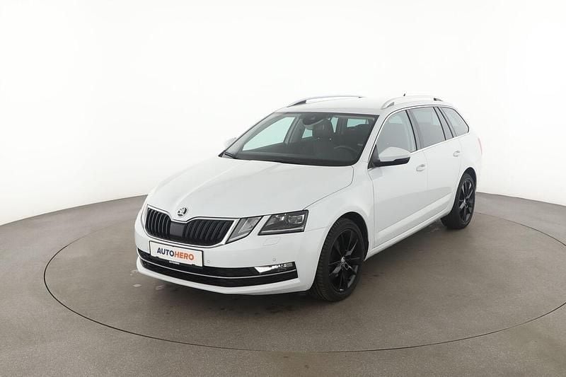 Weiß Gebraucht 2018 Skoda Octavia Style Kombi | 17.760 € (Fairer Preis) - Bild 1/3