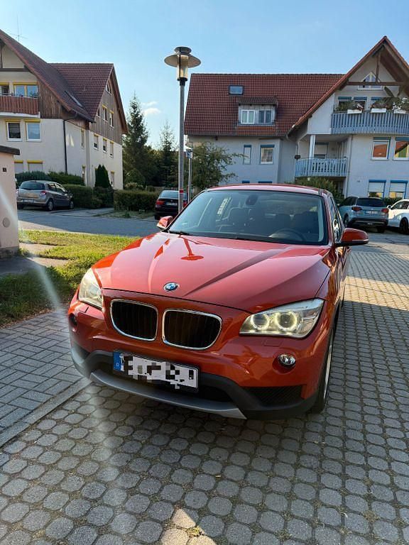 Orange Gebraucht 2013 BMW X1 SUV | 9.200 € (Guter Preis) - Bild 1/4