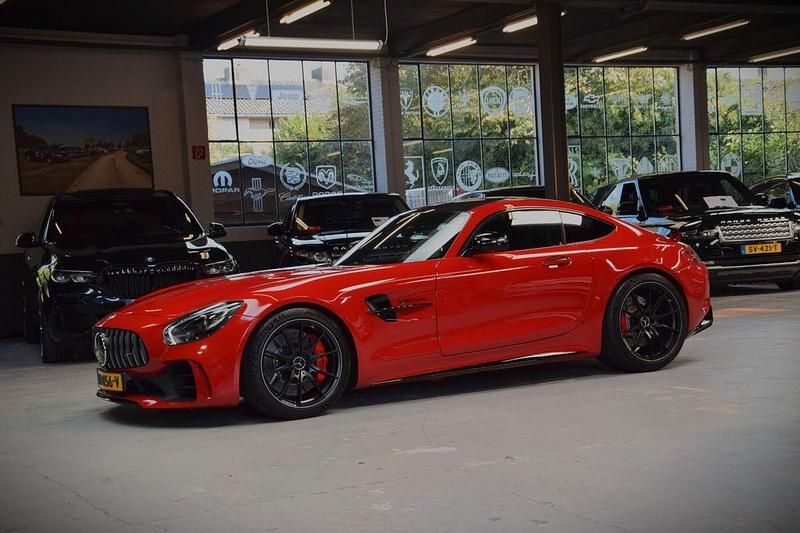 Rot Gebraucht 2018 Mercedes AMG GT R AMG Coupé | 123.800 € - Bild 1/4