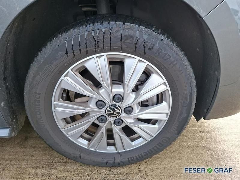 Gebraucht VW Multivan Life 218 PS (160 kW) 2024 Indiumgrau metallic Van